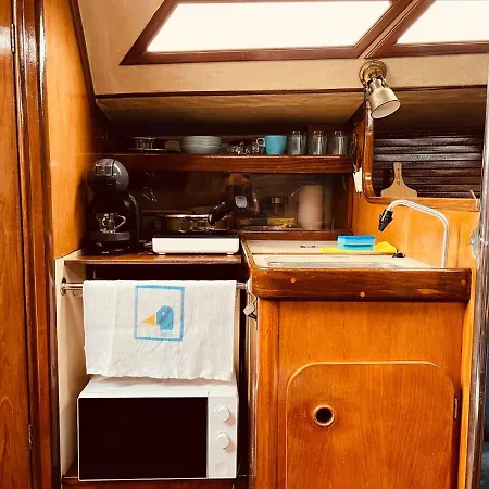 Hotel na wodzie Nortada Boat Escape Lizbona