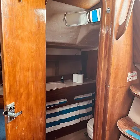 Nortada Boat Escape Hotel na wodzie
