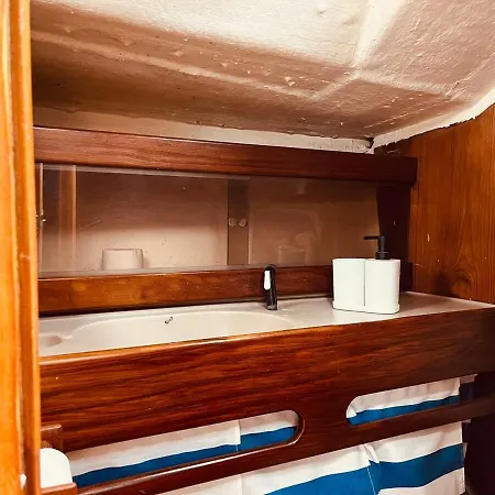 Nortada Boat Escape 船上ホテル