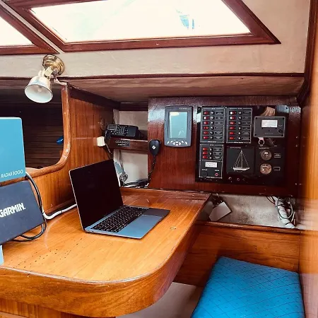 Båthotell Nortada Boat Escape Lisboa