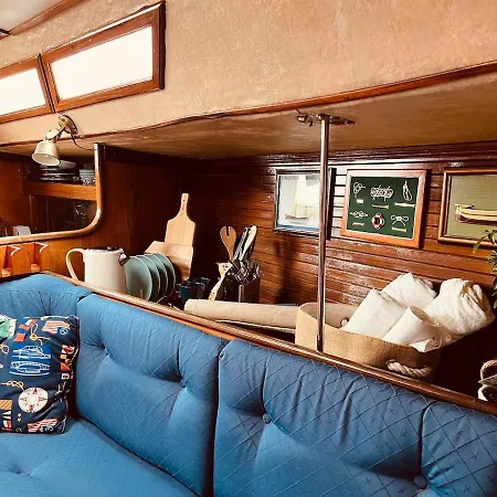 Nortada Boat Escape 船上ホテル