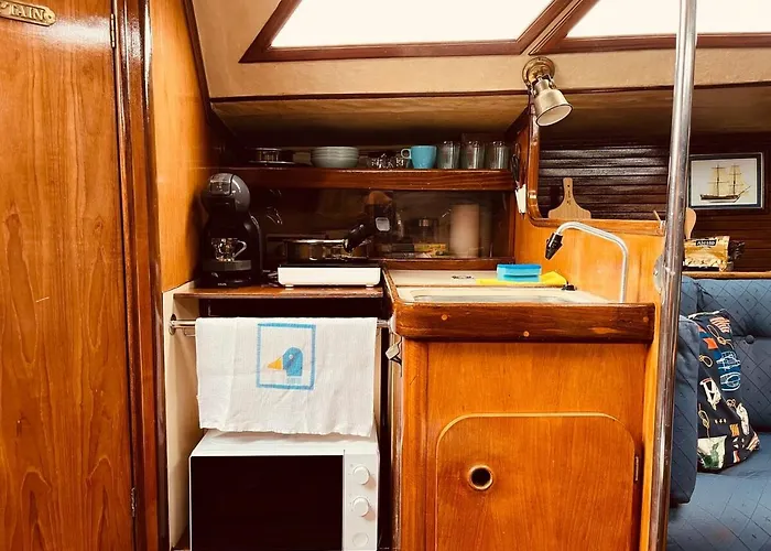 بوتيل Nortada Boat Escape Lisboa