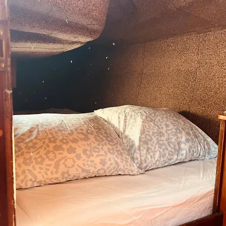 Nortada Boat Escape Hotel en barco *