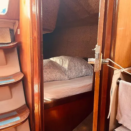 Hotel en barco Nortada Boat Escape *